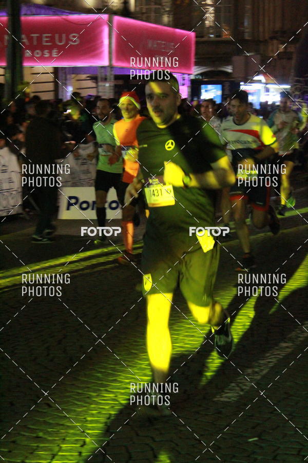 Buy your photos of the eventS�o Silvestre Porto 2019 on Fotop