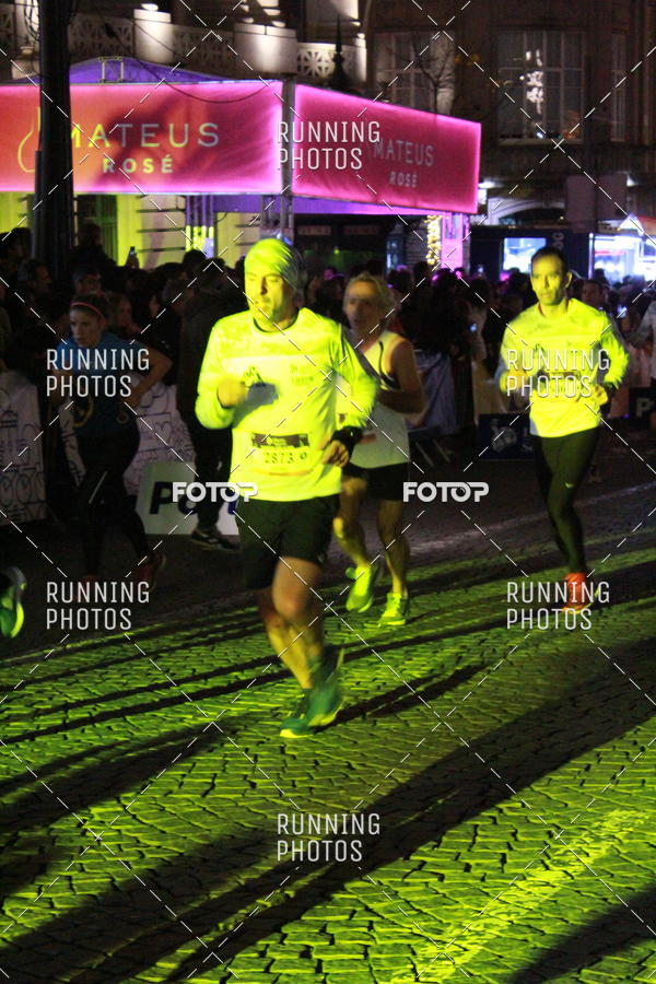 Buy your photos of the eventS�o Silvestre Porto 2019 on Fotop