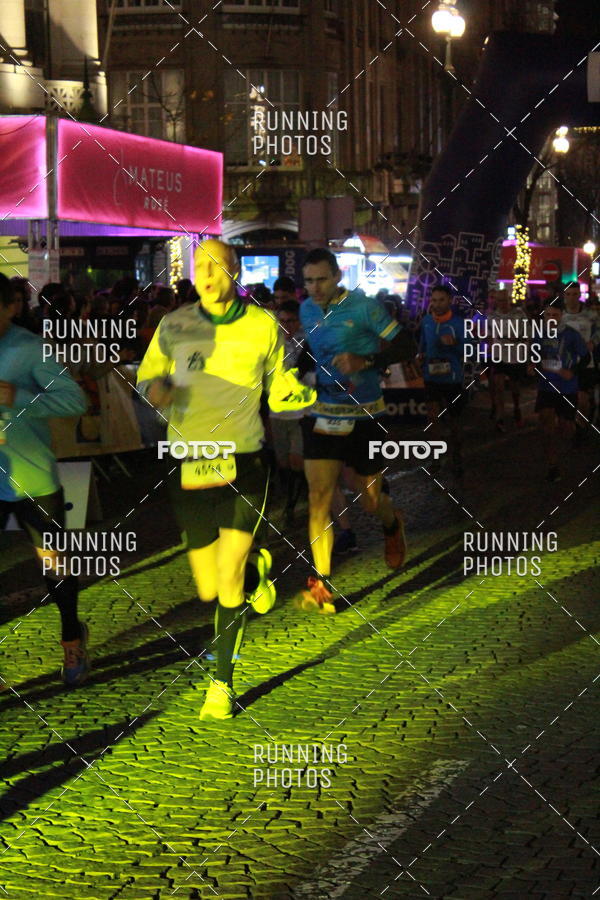 Buy your photos of the eventS�o Silvestre Porto 2019 on Fotop
