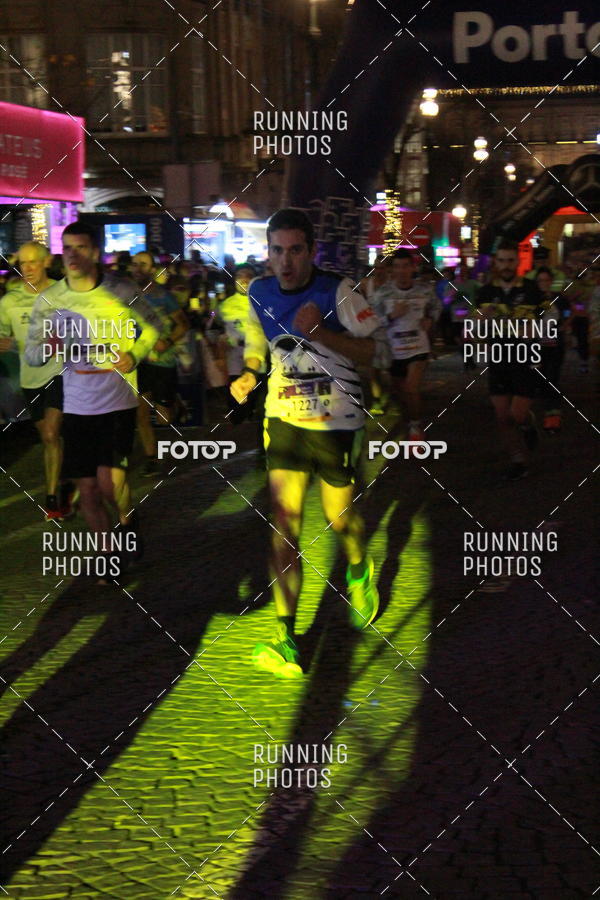 Buy your photos of the eventS�o Silvestre Porto 2019 on Fotop