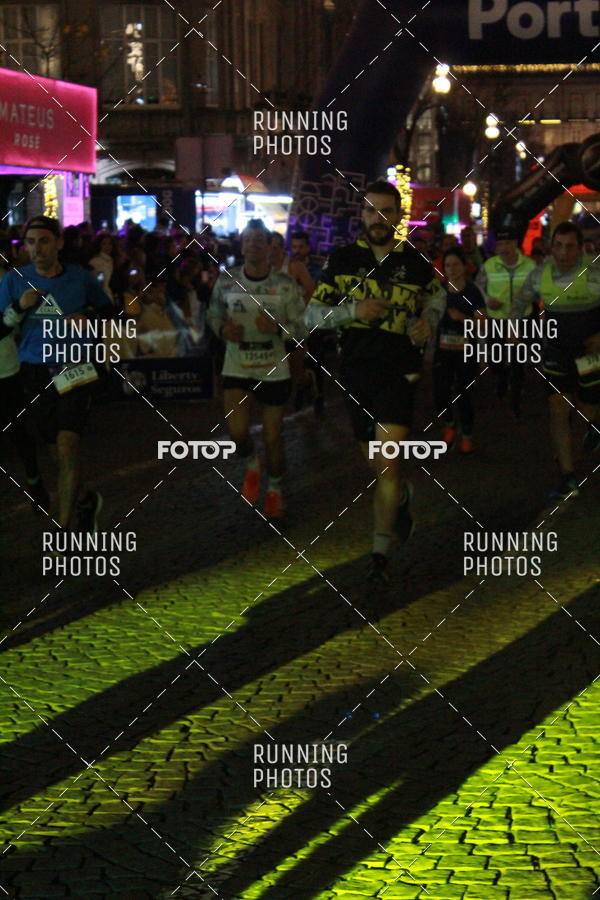 Buy your photos of the eventS�o Silvestre Porto 2019 on Fotop