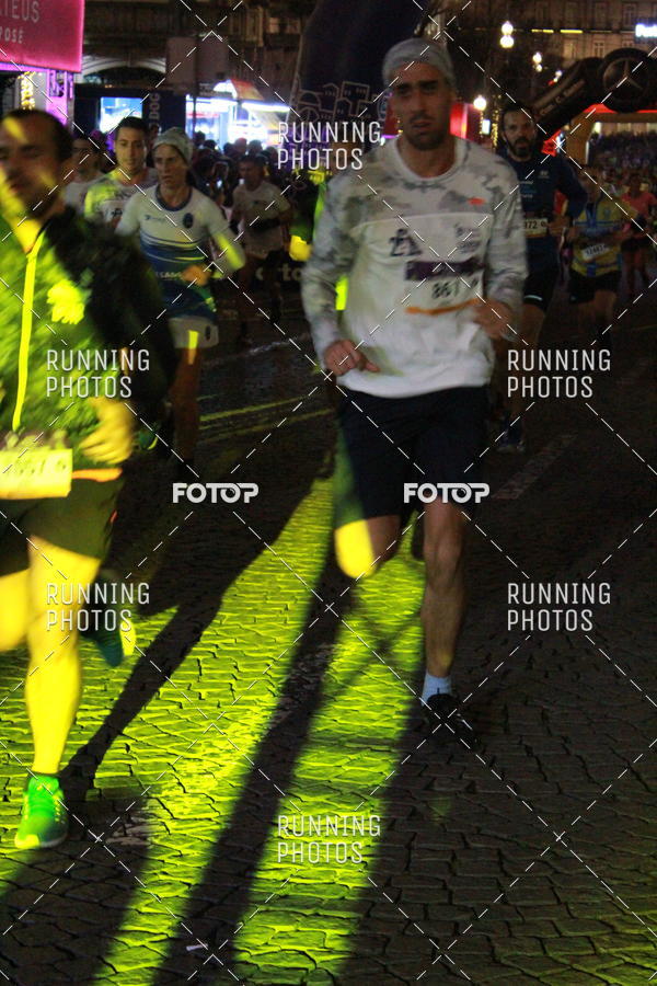 Buy your photos of the eventS�o Silvestre Porto 2019 on Fotop