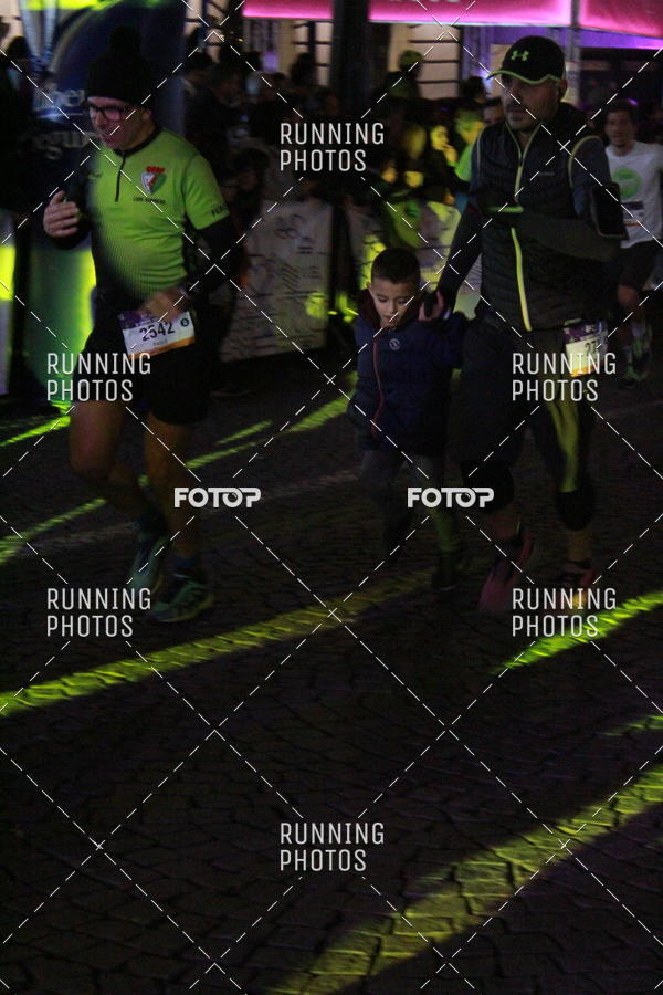 Buy your photos of the eventS�o Silvestre Porto 2019 on Fotop