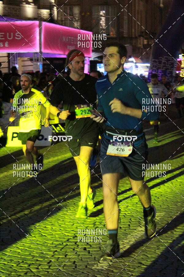 Buy your photos of the eventS�o Silvestre Porto 2019 on Fotop