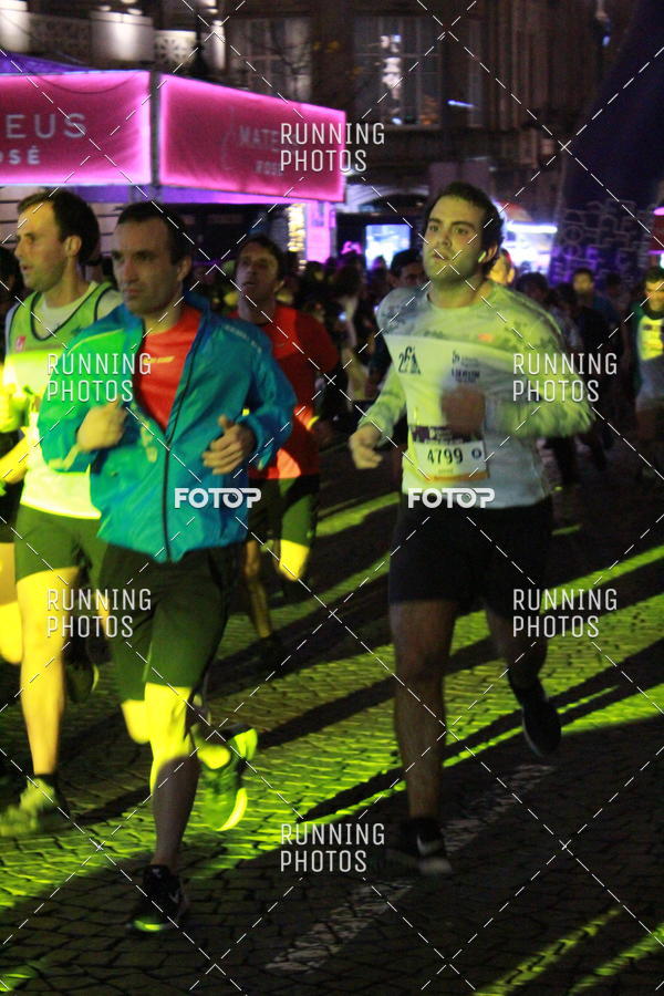 Buy your photos of the eventS�o Silvestre Porto 2019 on Fotop