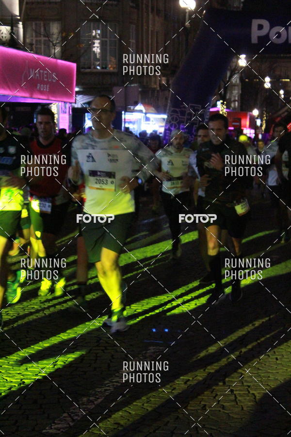 Buy your photos of the eventS�o Silvestre Porto 2019 on Fotop