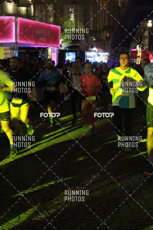 Buy your photos of the eventS�o Silvestre Porto 2019 on Fotop