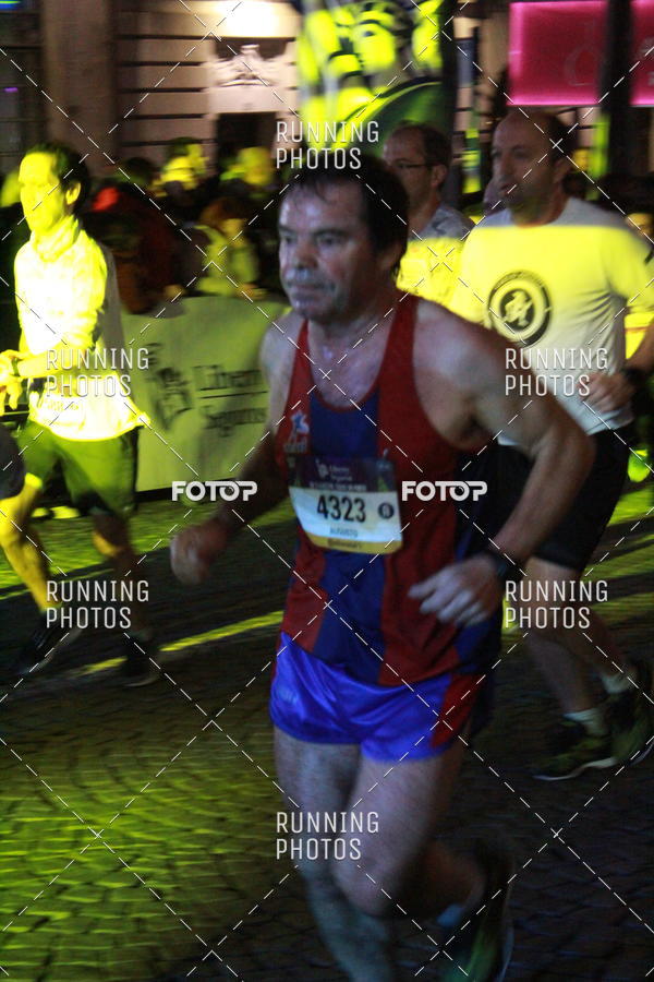 Buy your photos of the eventS�o Silvestre Porto 2019 on Fotop