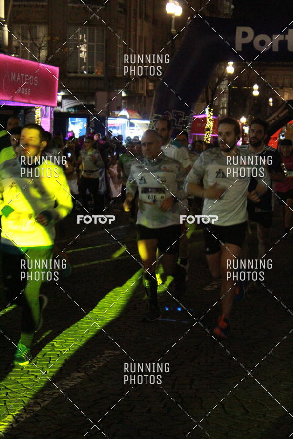 Buy your photos of the eventS�o Silvestre Porto 2019 on Fotop