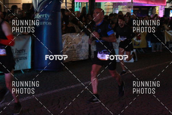 Buy your photos of the eventS�o Silvestre Porto 2019 on Fotop