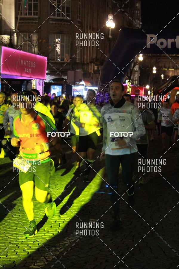 Buy your photos of the eventS�o Silvestre Porto 2019 on Fotop