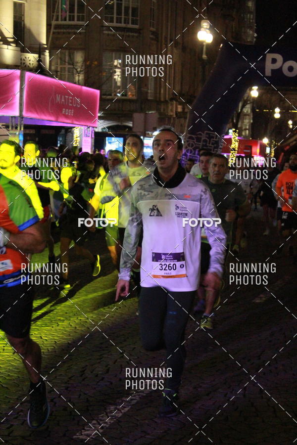 Buy your photos of the eventS�o Silvestre Porto 2019 on Fotop