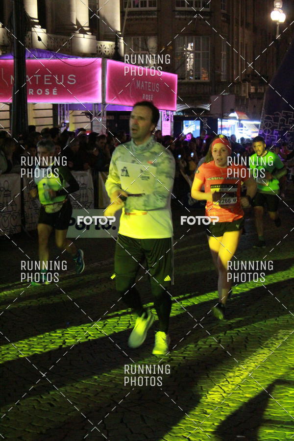 Buy your photos of the eventS�o Silvestre Porto 2019 on Fotop