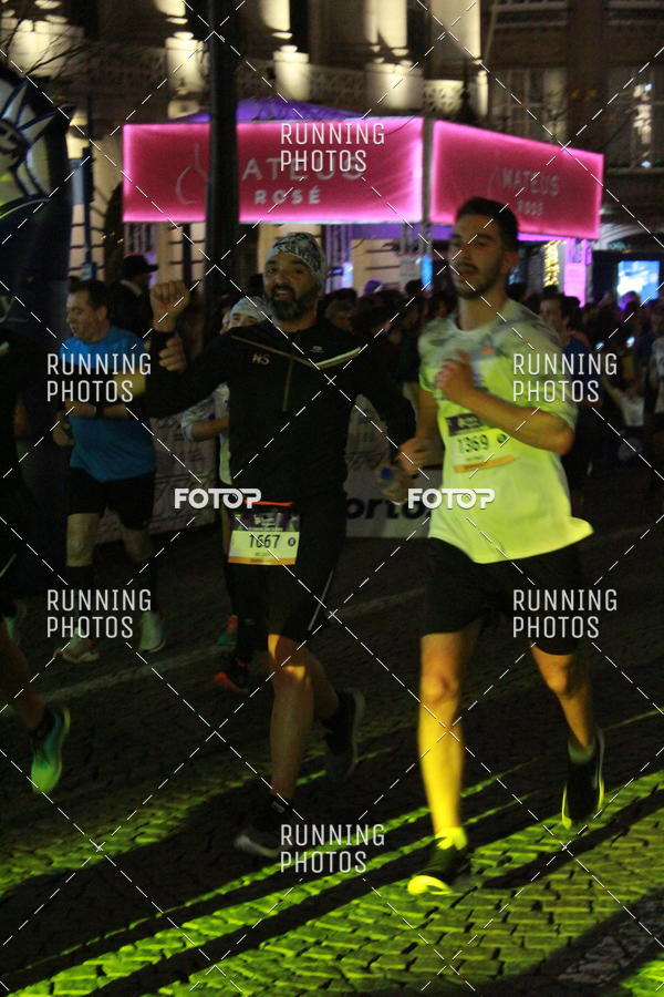 Buy your photos of the eventS�o Silvestre Porto 2019 on Fotop