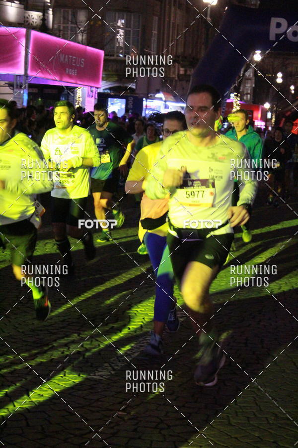 Buy your photos of the eventS�o Silvestre Porto 2019 on Fotop