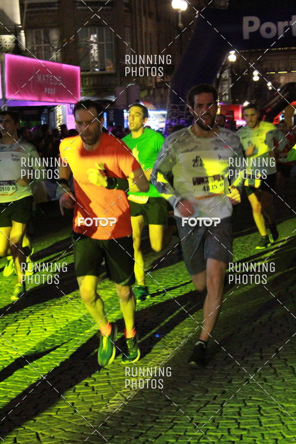 Buy your photos of the eventS�o Silvestre Porto 2019 on Fotop