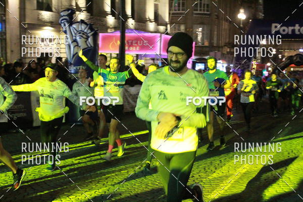 Buy your photos of the eventS�o Silvestre Porto 2019 on Fotop