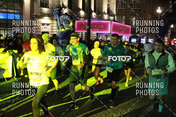 Buy your photos of the eventS�o Silvestre Porto 2019 on Fotop