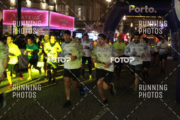 Buy your photos of the eventS�o Silvestre Porto 2019 on Fotop