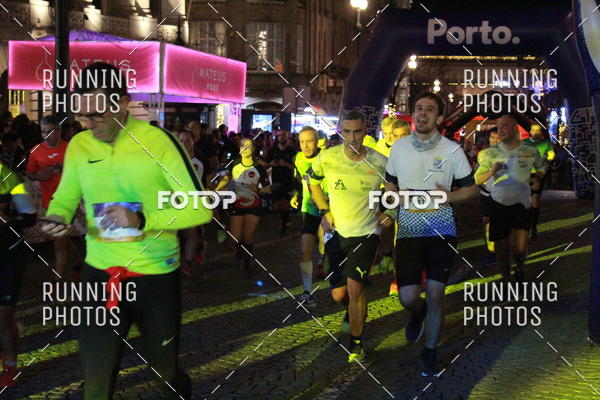 Buy your photos of the eventS�o Silvestre Porto 2019 on Fotop