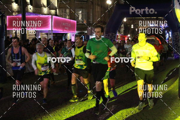 Buy your photos of the eventS�o Silvestre Porto 2019 on Fotop