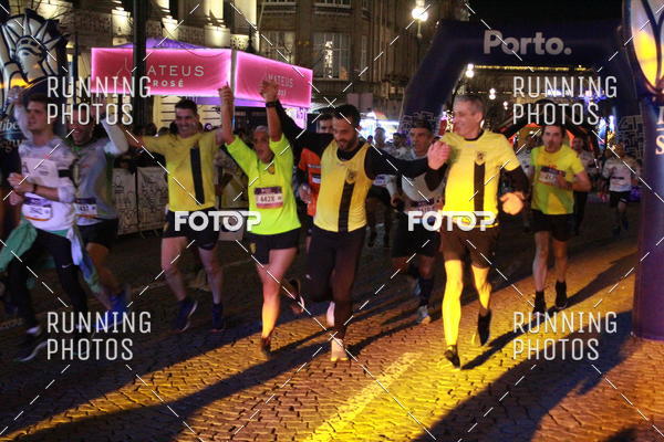 Buy your photos of the eventS�o Silvestre Porto 2019 on Fotop