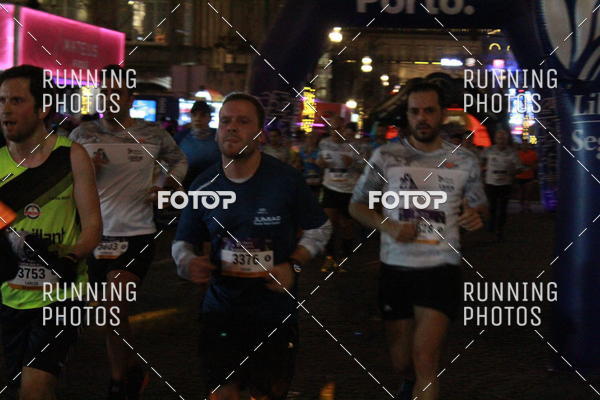 Buy your photos of the eventS�o Silvestre Porto 2019 on Fotop