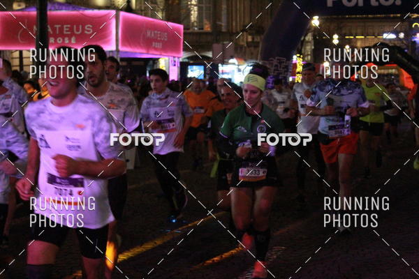 Buy your photos of the eventS�o Silvestre Porto 2019 on Fotop