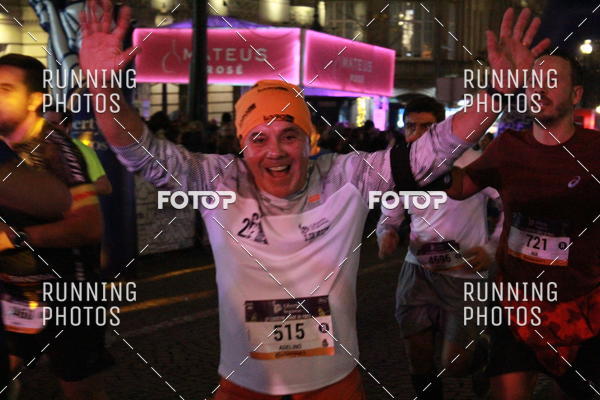 Buy your photos of the eventS�o Silvestre Porto 2019 on Fotop