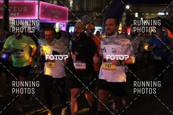 Buy your photos of the eventS�o Silvestre Porto 2019 on Fotop