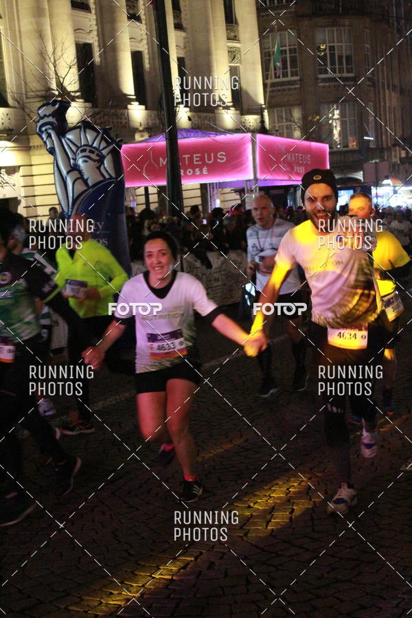 Buy your photos of the eventS�o Silvestre Porto 2019 on Fotop