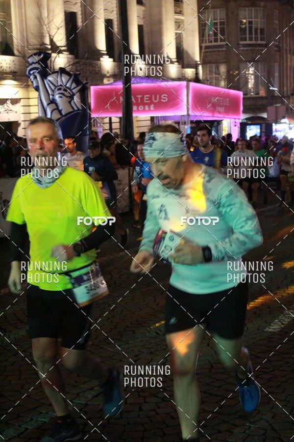 Buy your photos of the eventS�o Silvestre Porto 2019 on Fotop
