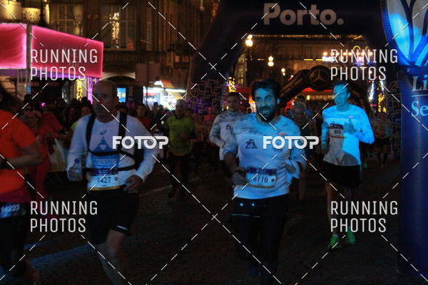 Buy your photos of the eventS�o Silvestre Porto 2019 on Fotop