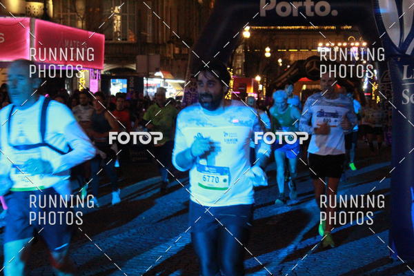 Buy your photos of the eventS�o Silvestre Porto 2019 on Fotop
