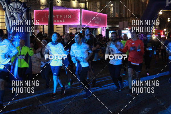 Buy your photos of the eventS�o Silvestre Porto 2019 on Fotop