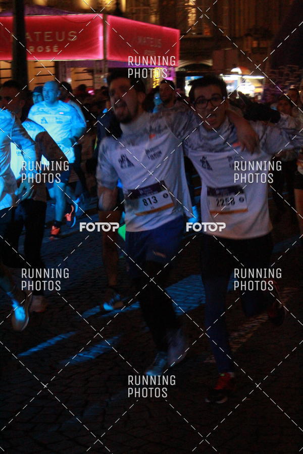 Buy your photos of the eventS�o Silvestre Porto 2019 on Fotop