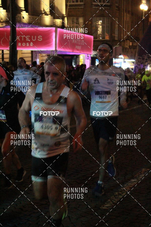 Buy your photos of the eventS�o Silvestre Porto 2019 on Fotop