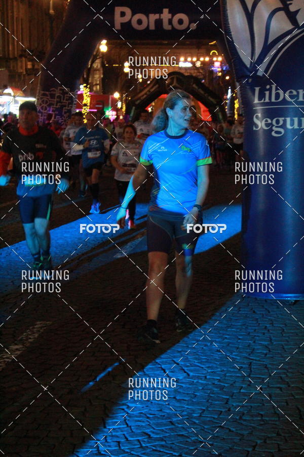 Buy your photos of the eventS�o Silvestre Porto 2019 on Fotop