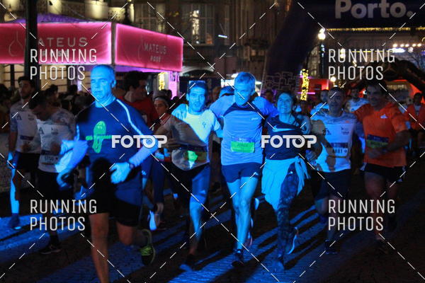Buy your photos of the eventS�o Silvestre Porto 2019 on Fotop