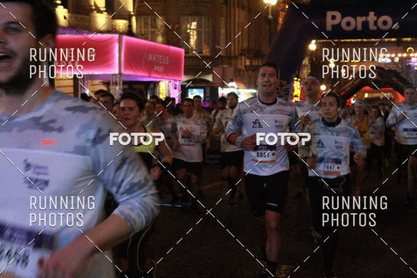 Buy your photos of the eventS�o Silvestre Porto 2019 on Fotop