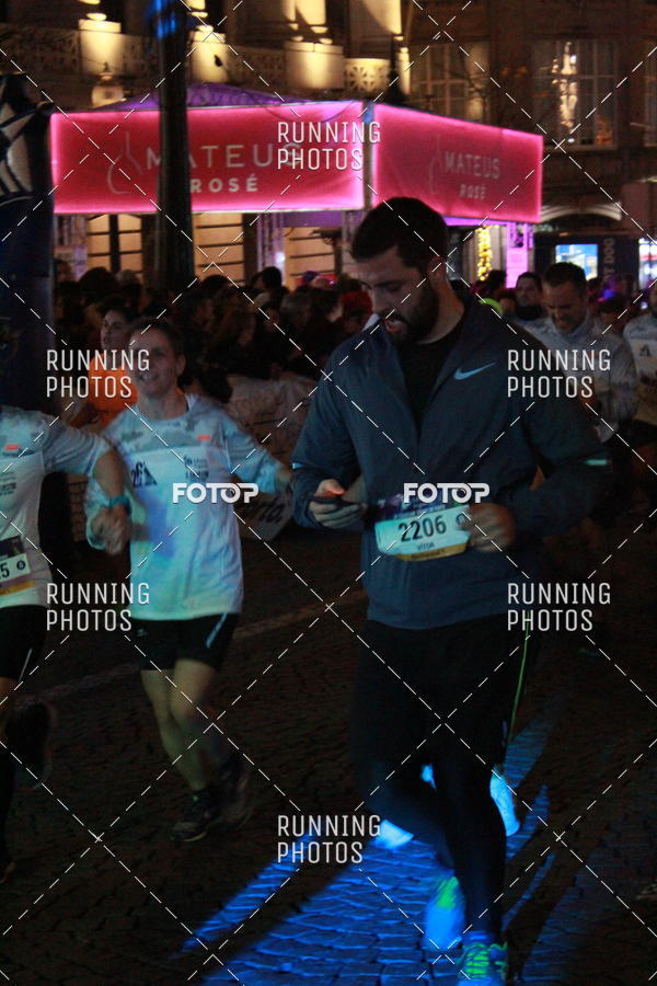 Buy your photos of the eventS�o Silvestre Porto 2019 on Fotop