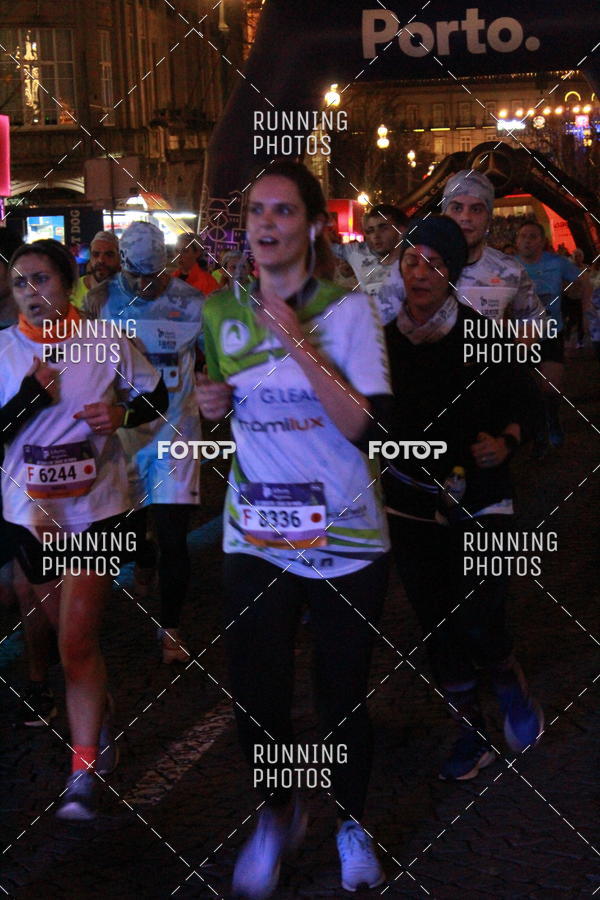 Buy your photos of the eventS�o Silvestre Porto 2019 on Fotop