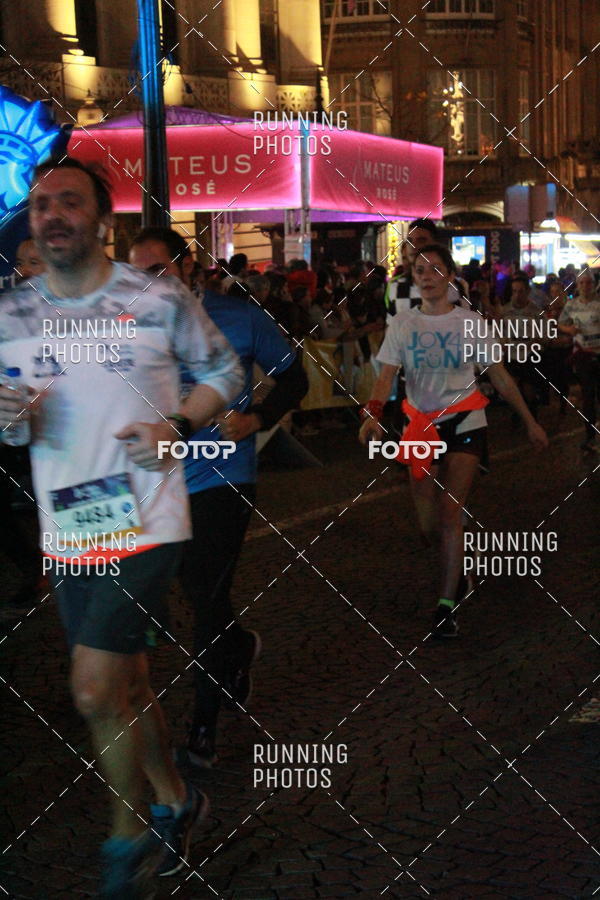 Buy your photos of the eventS�o Silvestre Porto 2019 on Fotop
