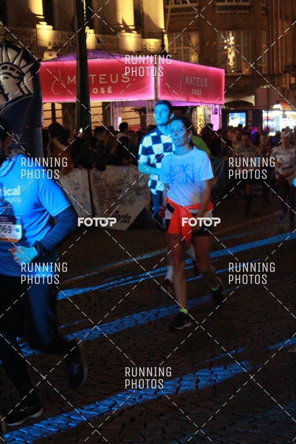 Buy your photos of the eventS�o Silvestre Porto 2019 on Fotop