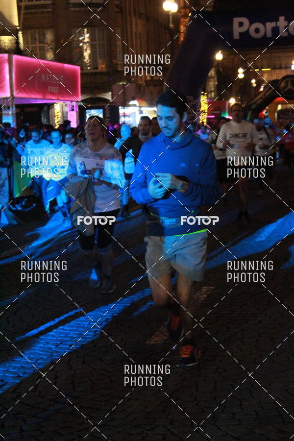 Buy your photos of the eventS�o Silvestre Porto 2019 on Fotop