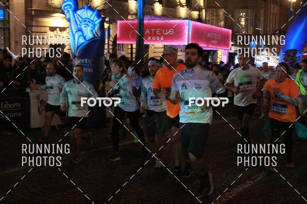 Buy your photos of the eventS�o Silvestre Porto 2019 on Fotop