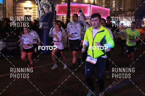 Buy your photos of the eventS�o Silvestre Porto 2019 on Fotop