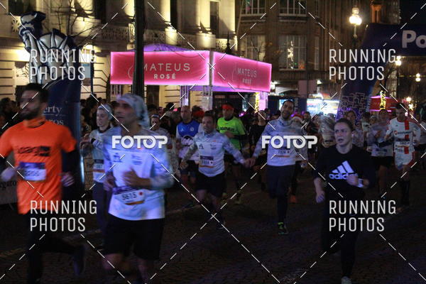 Buy your photos of the eventS�o Silvestre Porto 2019 on Fotop