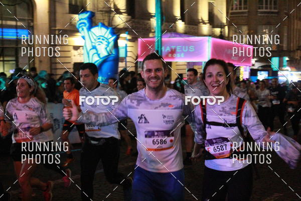 Buy your photos of the eventS�o Silvestre Porto 2019 on Fotop