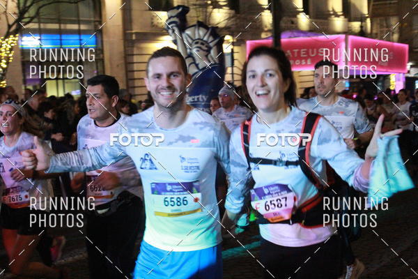 Buy your photos of the eventS�o Silvestre Porto 2019 on Fotop
